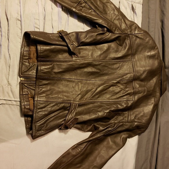 Valerie Steven's New Zealand Lambskin - Picture 3 of 6